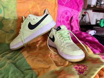 Nike Air Force 1 Low-Top Sneakers