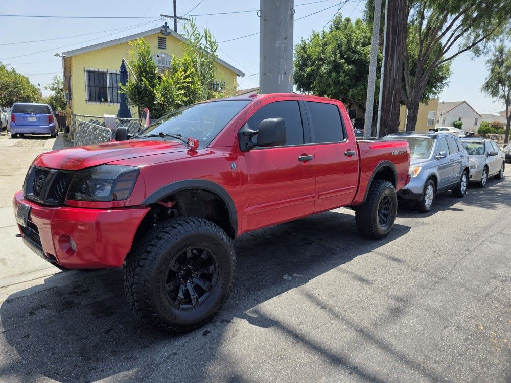 2011 Nissan Titan