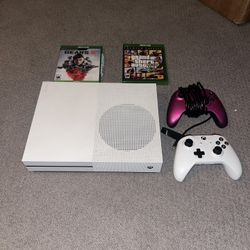 XBox One S (500gb), 2 controllers, 2 games
