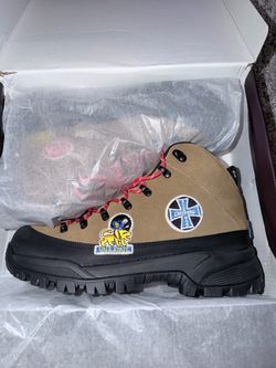 Vale Forever Classic Hiker Boots Size 9