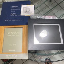 Digital Picture Show By Brookstone