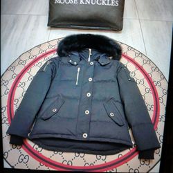 Moose Knuckles Size M 