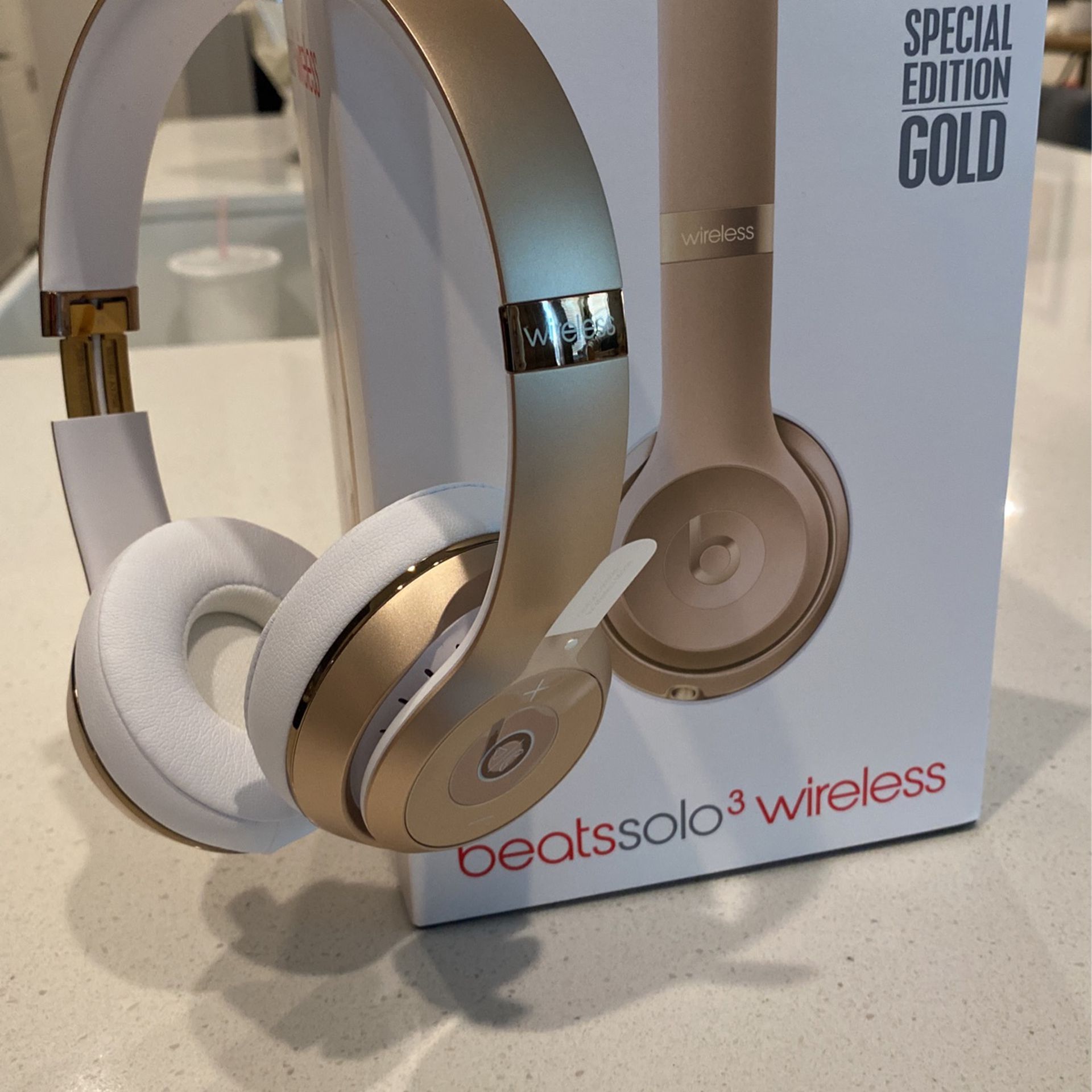 New Limited edition Gold Beats Headphones 