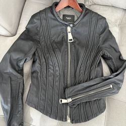 Sandro Style Punto Leather Jacket Black Size US 6-8 Italian Brand PUNTO Leather
