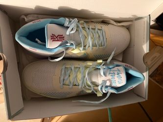 Kyrie Flytrap V