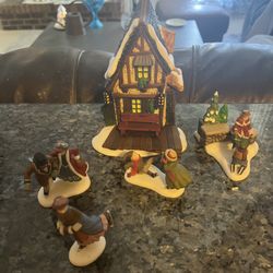 Department 56 Ashley Pond Skating Party 