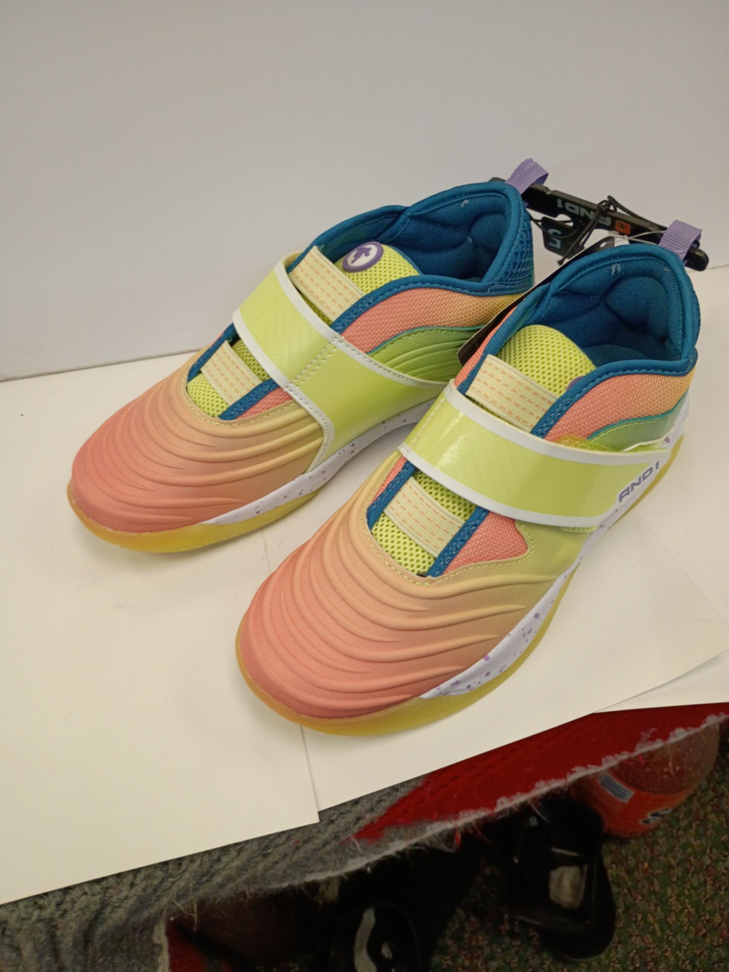 Boys tennis shoes