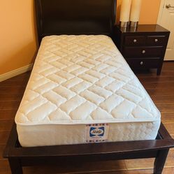 Bedroom Furniture Set