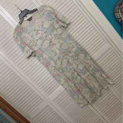 Women’s Dress (size L)