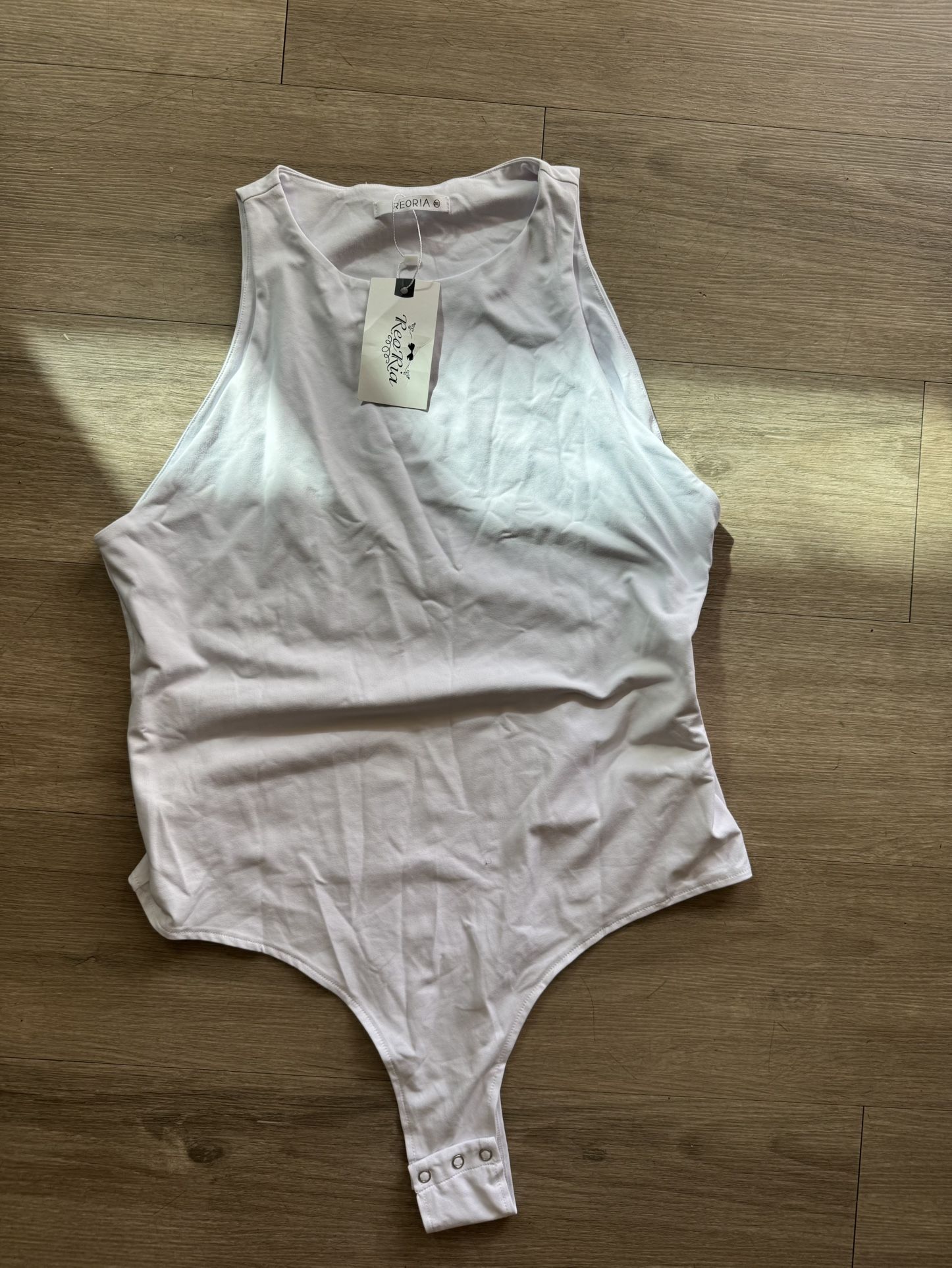Woman Blouse / Brand New/ Size 2XL / Color White /