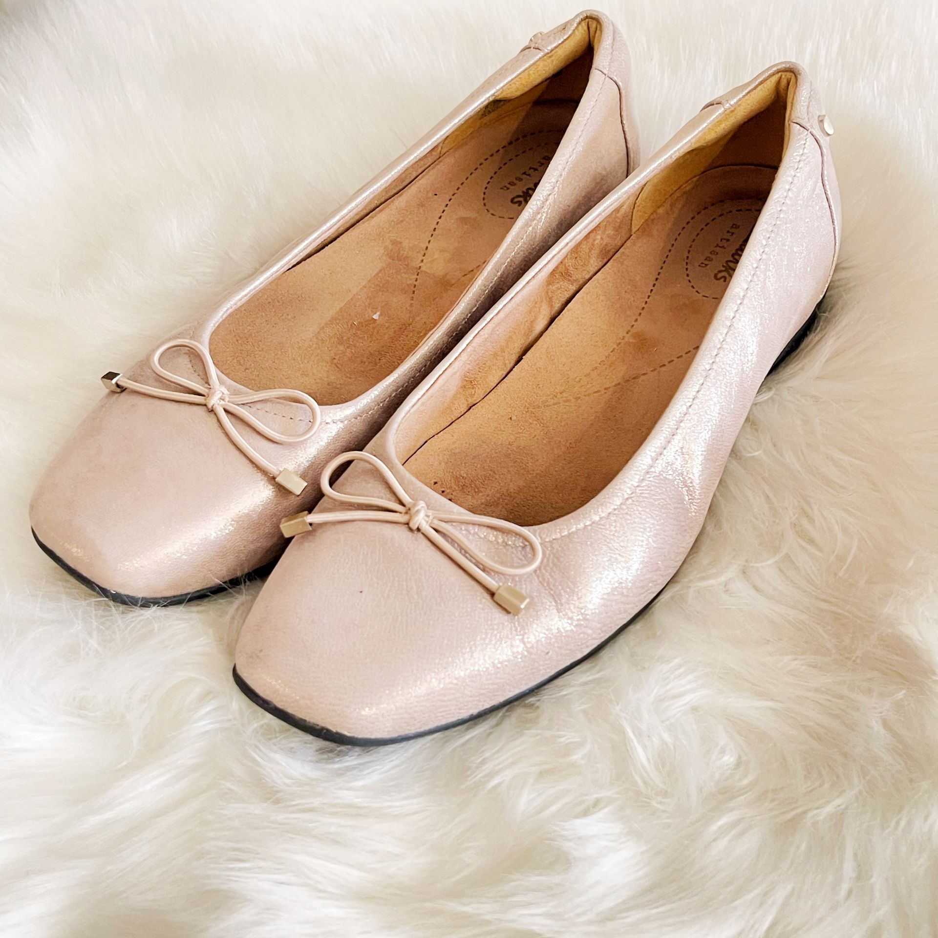 Clarks Champagne Gold Ballet Flats