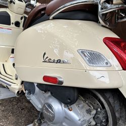 2009 Vespa GTV 250