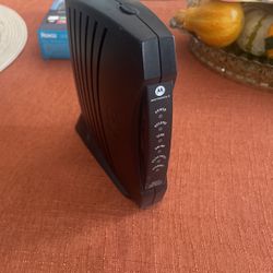 Motorola - SURFboard SB5101 DOCSIS USB 2.0 Cable Modem
