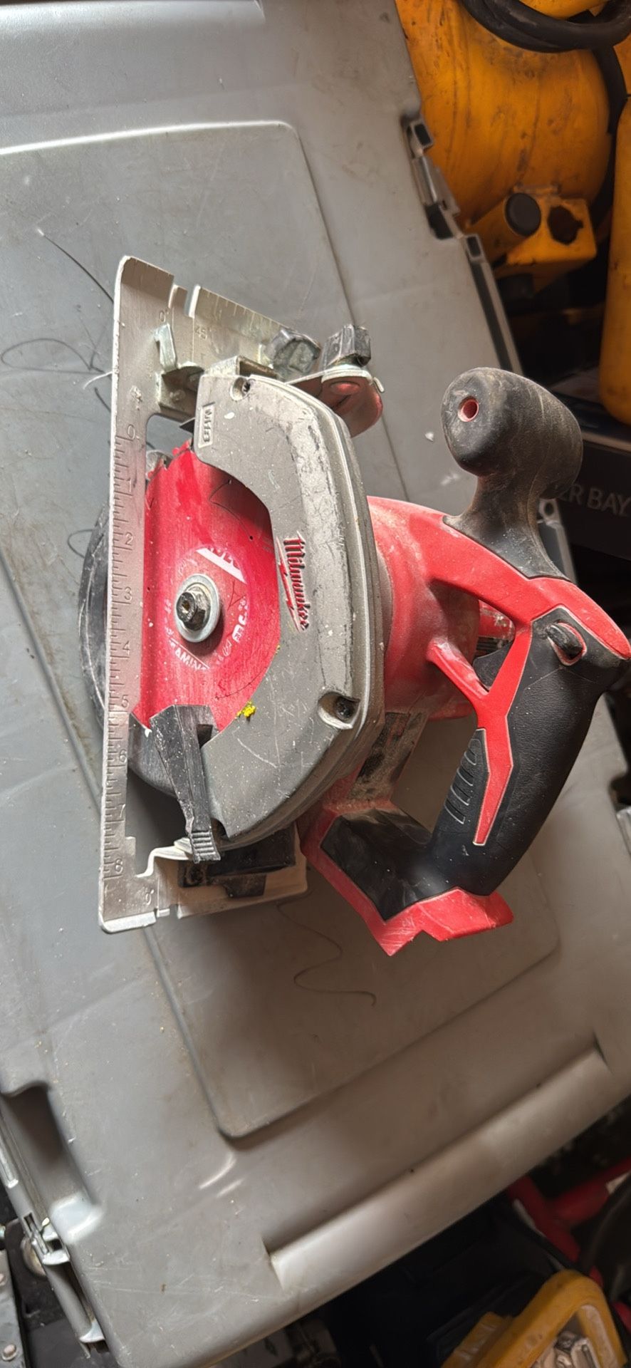Milwaukee M18