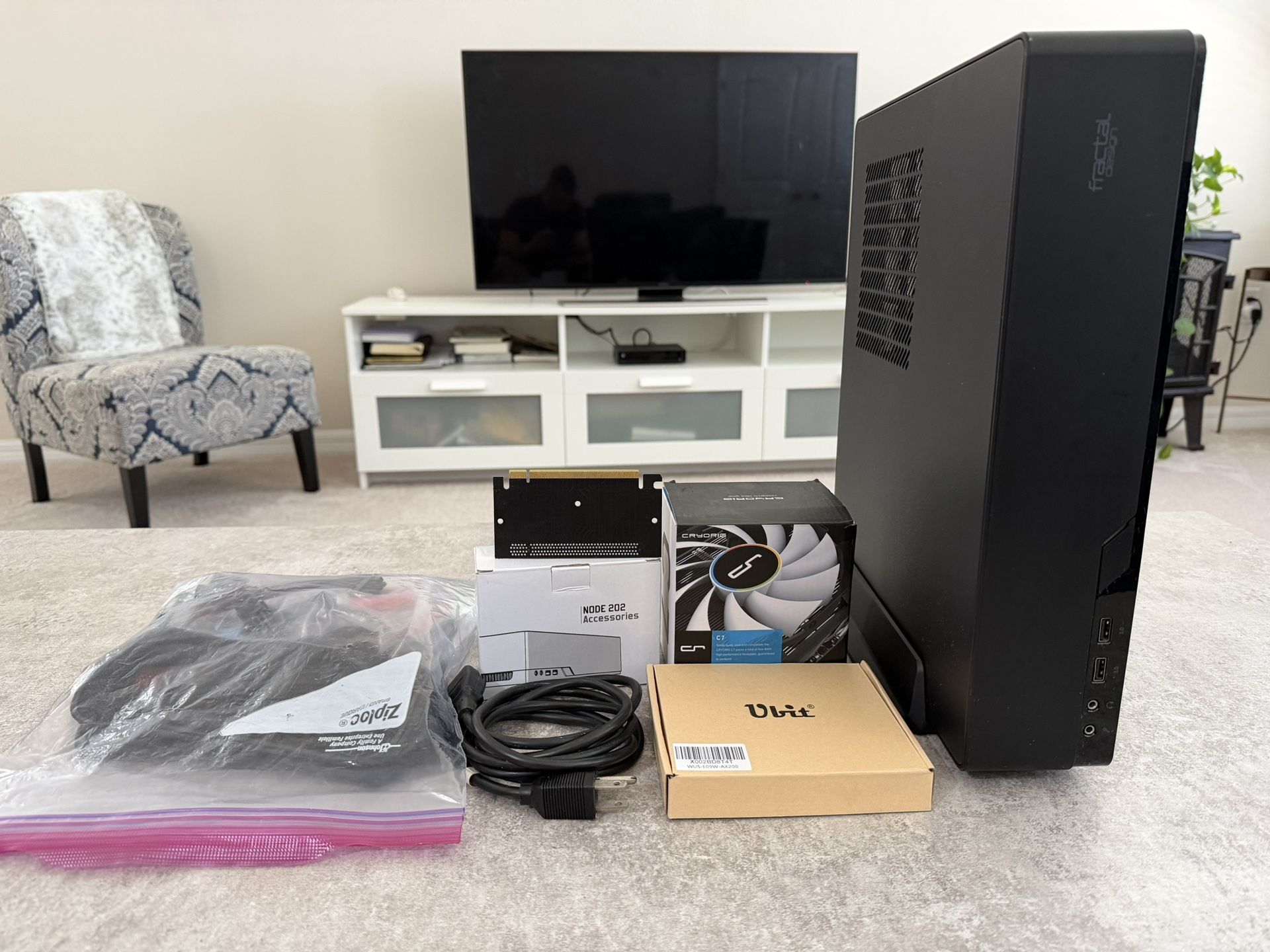 Fractal Node 202 PC Case & Accessories 