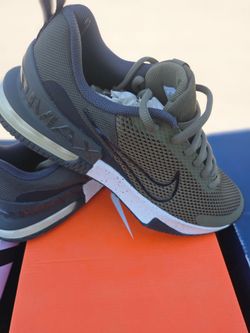 Nike Air Max Alpha Sneakers