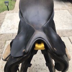 17” Crosby Dressage Saddle