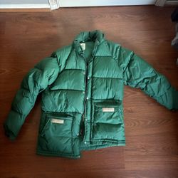 Green Puffer Jacket 