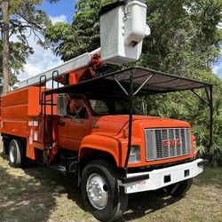 GMC BUCKET LR3 ALTEC Boom. READY FOR WORK!!! Low Miles 