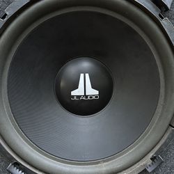 15” JL Audio Subwoofer and Box for Sale in Middlebury, IN OfferUp