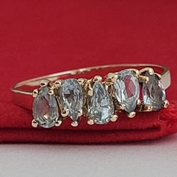 ⛔️ RESERVED ⛔️ 14k Size 8 Beautiful Solid Yellow Gold Drop-Shaped Aquamarine Ring!/ Anillo de Oro con Aguamarina! 👌🎁