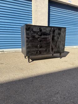Mcm petite dresser