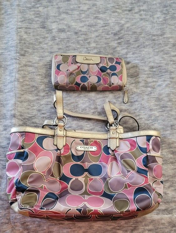Coach Purse And Wallet