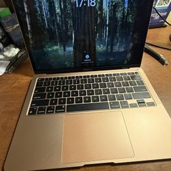 MacBook Air A2337 13 In 2020 Silver M1 256GB 8GB RAM Gold Good Condition