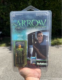 Green Arrow Figure Re Action With Protective Case