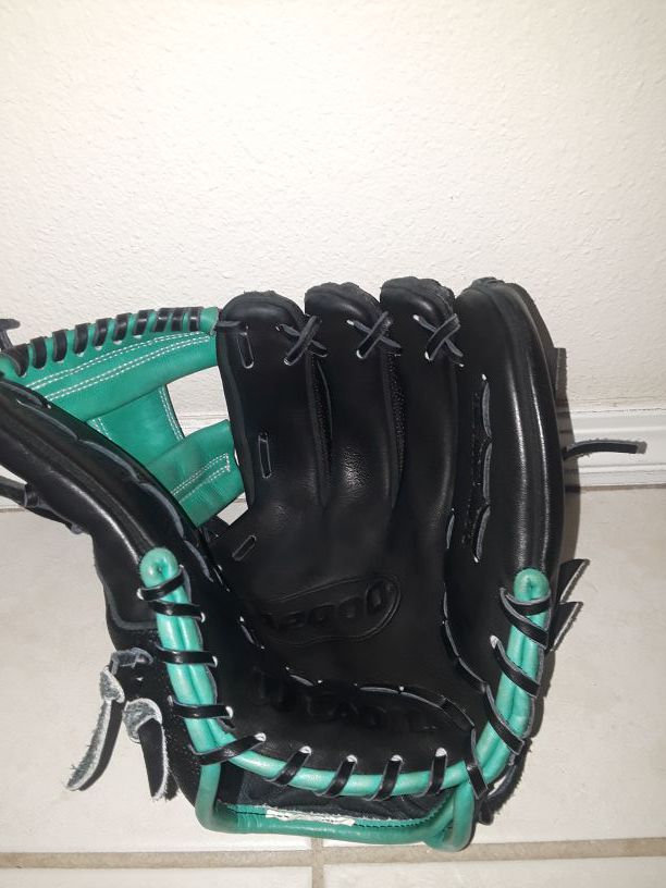 Wilson A2000 Robinson Cano Game Model Baseball Glove Mariner GreenBlack 11  Right Hand Throw