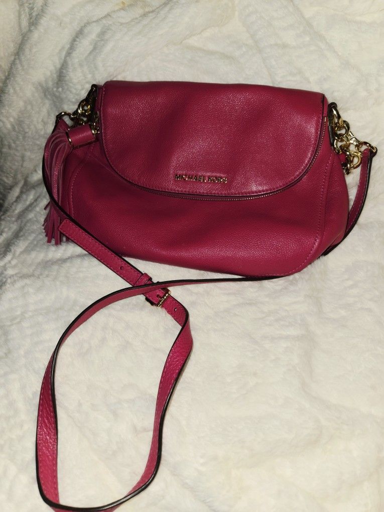 💖 Michael Kors Hot Pink Leather Saddlebag – Fun, Flirty & Functional