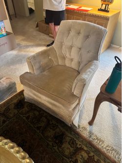 Swivel/Rocker chair