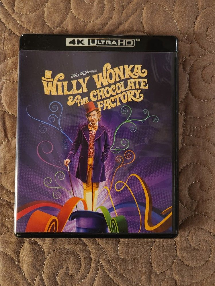 Willy Wonka and the chocolate Factory (1971) 4K/ Blu Ray combo with  like new condition 