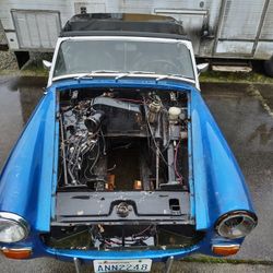'74 MG Midget Body