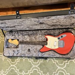 Fender Cobain Jag-Stang Reissue Electric Guitar - MIM Fiesta Red RH with Fender Deluxe Molded Case