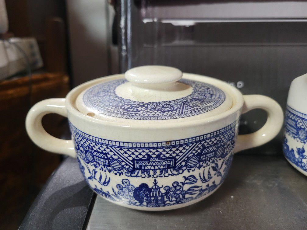 Blue Willow Cream and Sugar Bowl Set, Vintage Royal China Ironstone Oriental