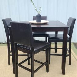 Expresso Dinning Table With 4 Leather Chairs. FREE DELIVERY 10 miles