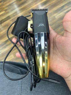 slightly used jrl clipper in good condition with taper blade