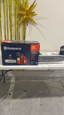 Husqvarna 455 Rancher gas-powered chainsaw BRAND NEW