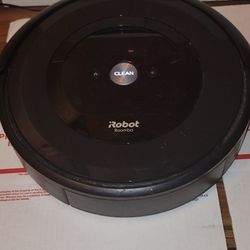 irobot e5 robot vaccum all floor. brushes  with charger work wirh phone app schedule wifi