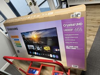 NEW SAMSUNG TV 65”