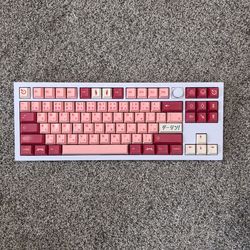 Keychron Q3 White Aluminum mechanical hotswappable keyboard