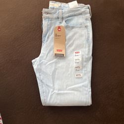 Womens Levi’s 8 Short W29 L28
