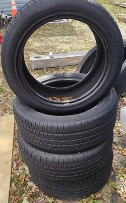 Like new 235 50 19 off a toyota sienna