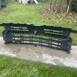 Z71 Grill And Badges