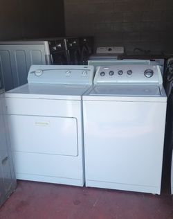Whirlpool Washer And Kenmore Electric Dryer 
