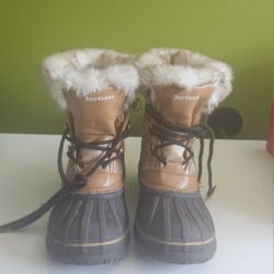 Juicy Couture Girl/women Snow Boots