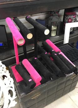 Jewelry stands $3-$5