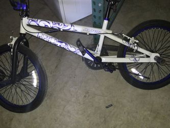 Avigo riptide girl s 20 bike for Sale in Phoenix AZ OfferUp