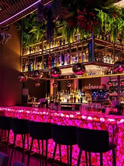 Stone bar